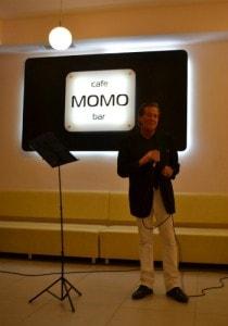 Bill Warren (Калифорния) в МоМо