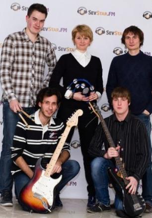 SevStar.Fm Live: Annie`s Guard