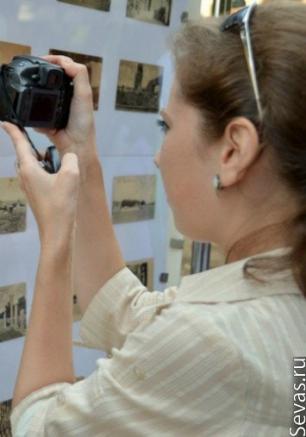 Выставка фотографий к 300-летию Александро-Невской лавры. Открытие