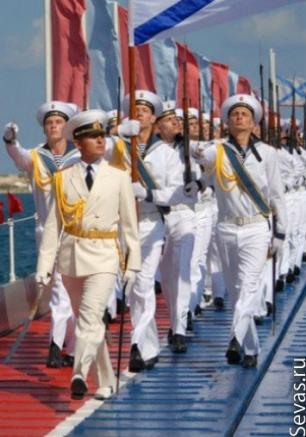 День флота Украины и День Военно-морского флота России в Севастополе. Программа празднования