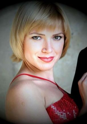 Музыкальная среда в «Атриуме»: Анжелика Захарова