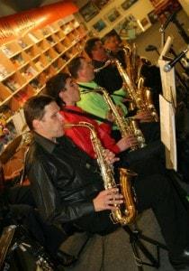Музыкальная среда «Атриума»: SaxJazzBand «Саксофоны Севастополя»