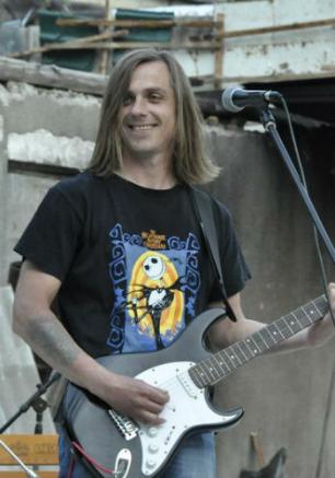 Сергей Резниченко (группа «7Шаговъ») в рок-баре «ВетеРок» 31 января 2014