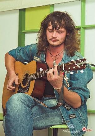 Евгений Громов в арт-кафе «Лумумба»