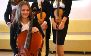 String quartet RoZmarin в Café bar МОМО 1 марта 2014