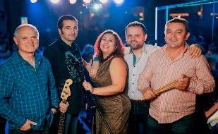 Музыкальная среда в «Атриуме»: группа «Время Московское»