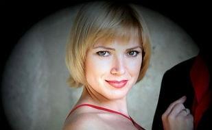 Музыкальная среда в «Атриуме»: Анжелика Захарова