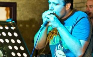 Группа Plus Bonus Band в арт-клубе Artishock