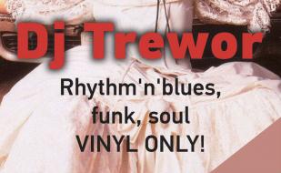 Dj Trewor в Café bar МоМо 17 октября 2014