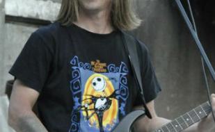 Сергей Резниченко (группа «7Шаговъ») в рок-баре «ВетеРок» 31 января 2014