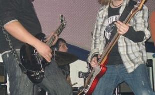 Группа Plus Bonus Band в арт-клубе Artishock 30 марта 2013