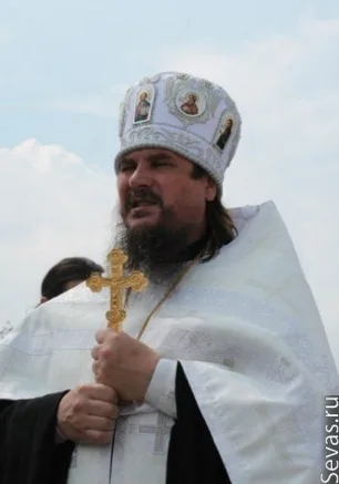 Освящение креста на Ялтинском кольце