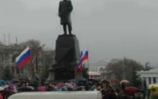 Обращение президента Росийской Федерации В.В. Путина. Прямая трансляция на площади Нахимова